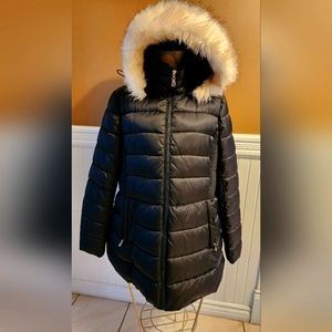 Women's Winter Coat *Like New*